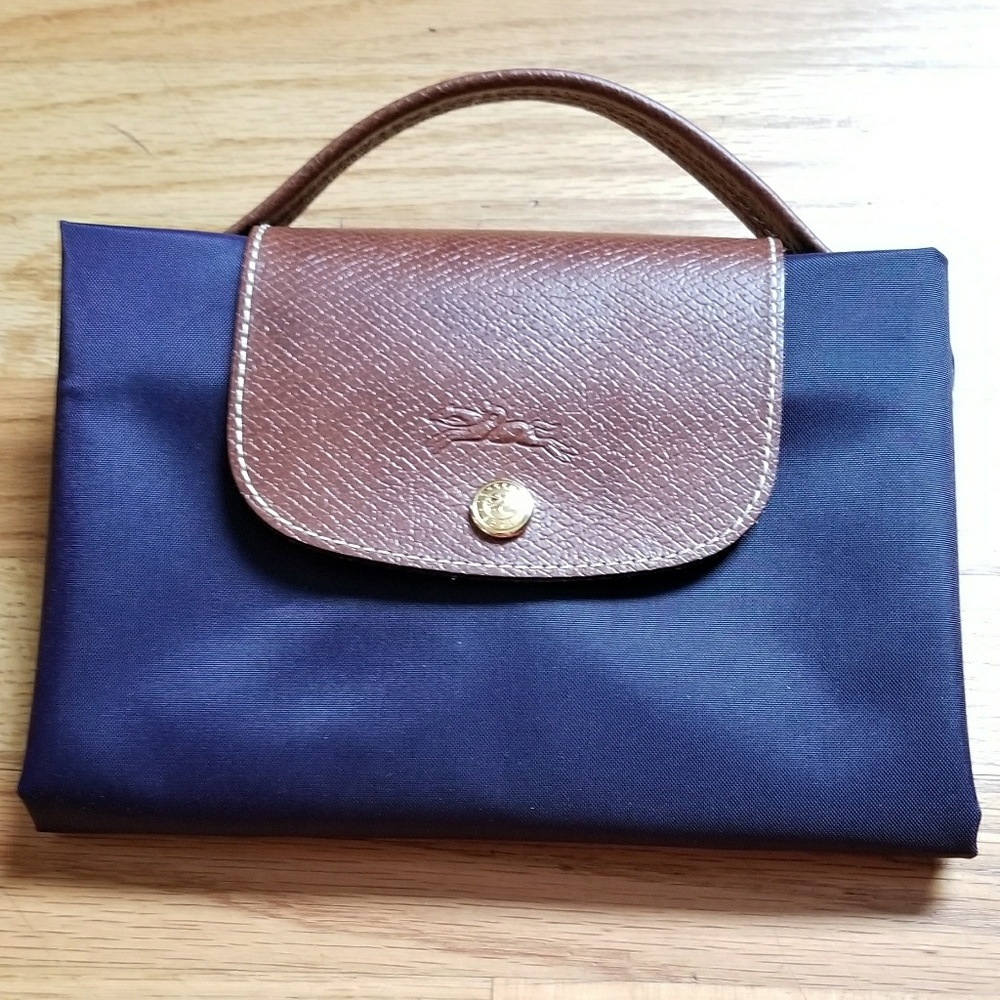 Le Pilage document holder